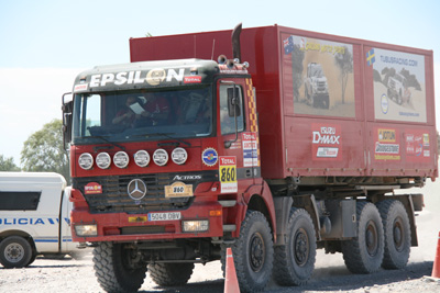 044 Bruce Garlands support truck IMG_8192.jpg